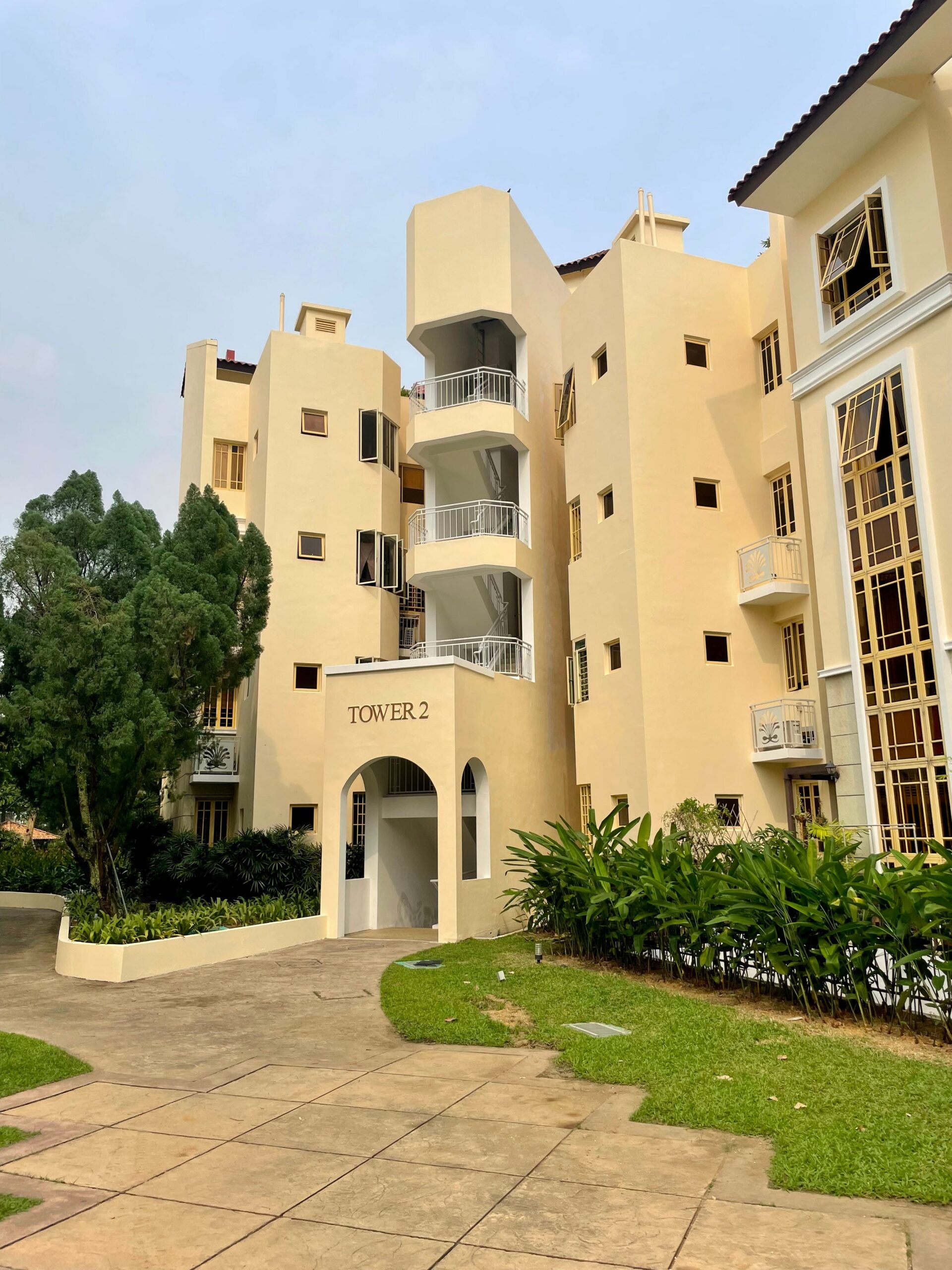 Low-rise residential building at Villa Marina